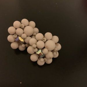 Vintage age clip on earrrings LOOK